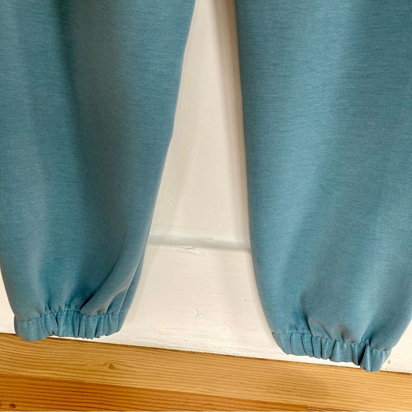 Thrive Societe Woman’s Ultralux Cargo Pocket Jogger Teal color Size M NWOT - Picture 5 of 8